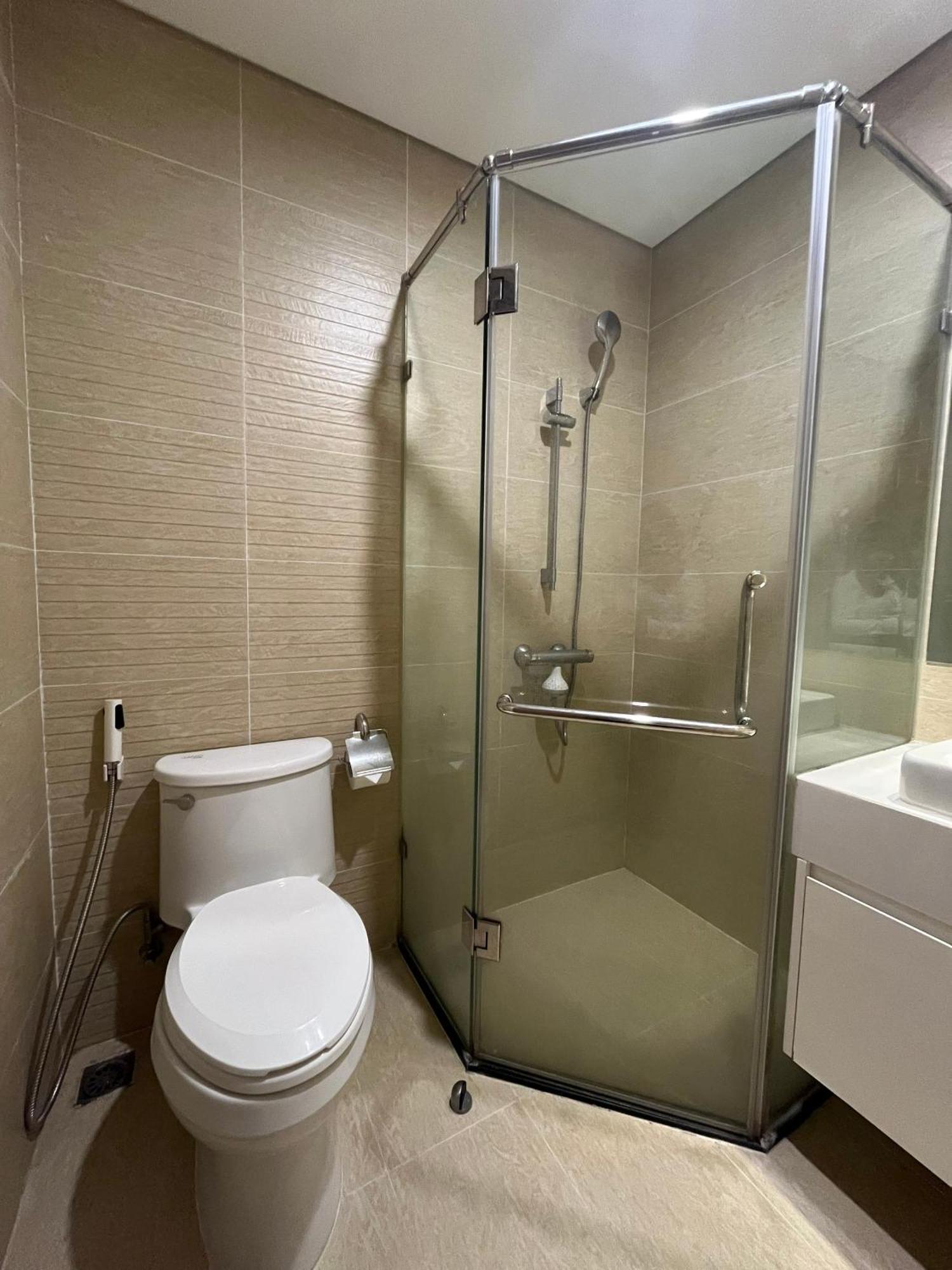 Free Pick-up Airport - Vinhomes Skylake View Landmark Tower Căn hộ Hà Nội